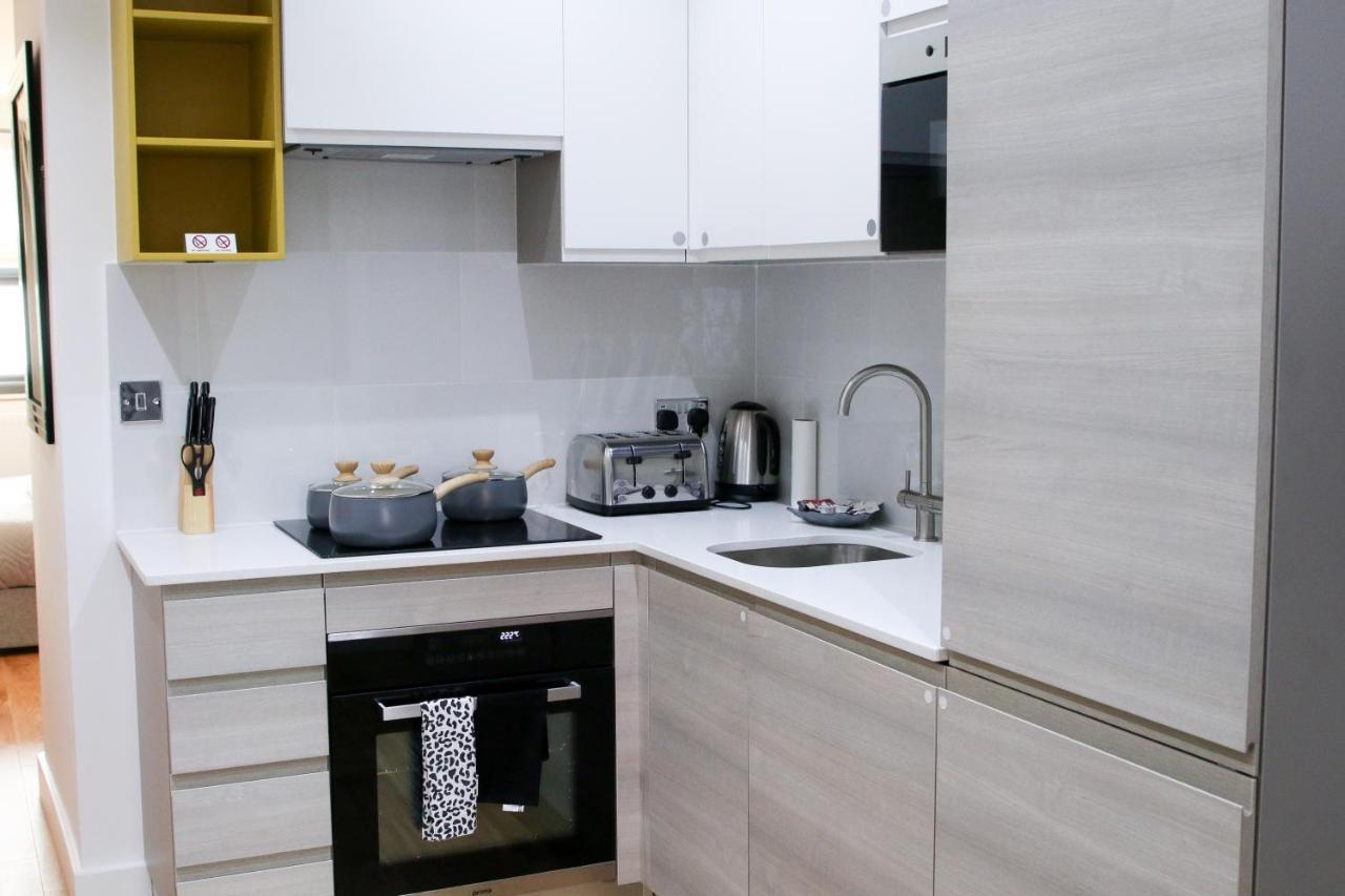 Deluxe And Modern Studio Apartment In Sydenham ロンドン エクステリア 写真